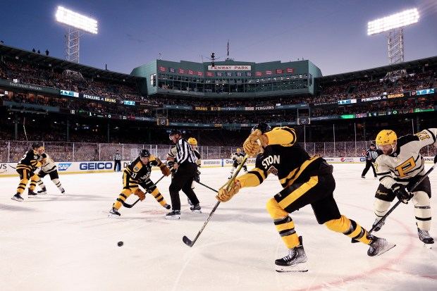 BOSTON, MASSACHUSETTS - JANUARY 02: A general view during the third period between the Boston Bruins and Pittsburgh Penguins in the 2023 Discover NHL Winter Classic at Fenway Park on January 02, 2023 in Boston, Massachusetts. (Photo by Gregory Shamus/Getty Images) ** OUTS - ELSENT, FPG, CM - OUTS * NM, PH, VA if sourced by CT, LA or MoD **