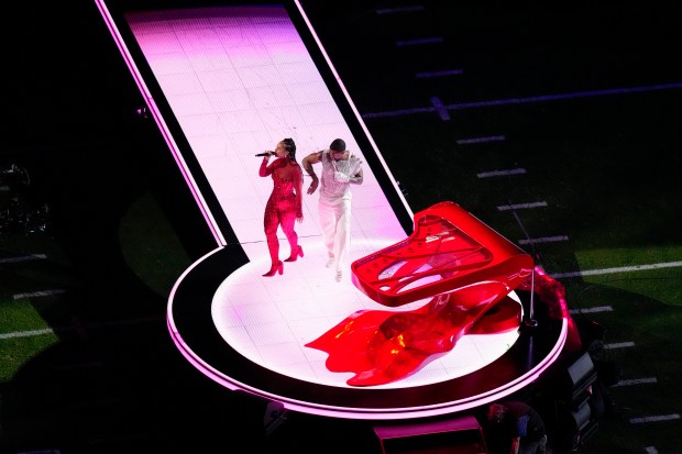 Usher, center, and Alicia Keys perform during halftime of the NFL Super Bowl 58 football game between the San Francisco 49ers and the Kansas City Chiefs Feb. 11, 2024, in Las Vegas. (David J. Phillip/AP)