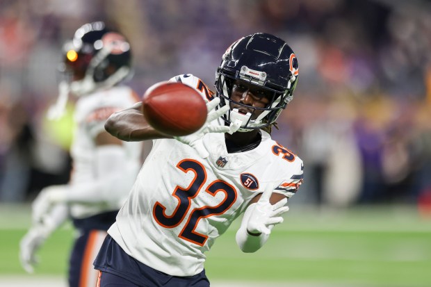 Bears cornerback Terell Smith warms up before a game against the Vikings on Nov. 27, 2023, at U.S. Bank Stadium in Minneapolis. (Eileen T. Meslar/Chicago Tribune)