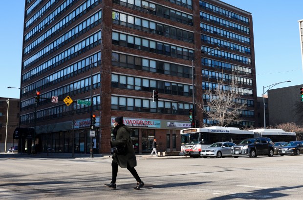 The Hollywood House building at the corner of North Sheridan Road and West Hollywood Avenue in Edgewater on Jan. 29, 2024. Hollywood House is one of Heartland Housing's properties that the organization is looking to sell. (Eileen T. Meslar/Chicago Tribune)