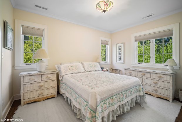 Highland Park 6-bedroom home with solarium: $2M- Original Credit: Diane Cojocaru/VHT Studios