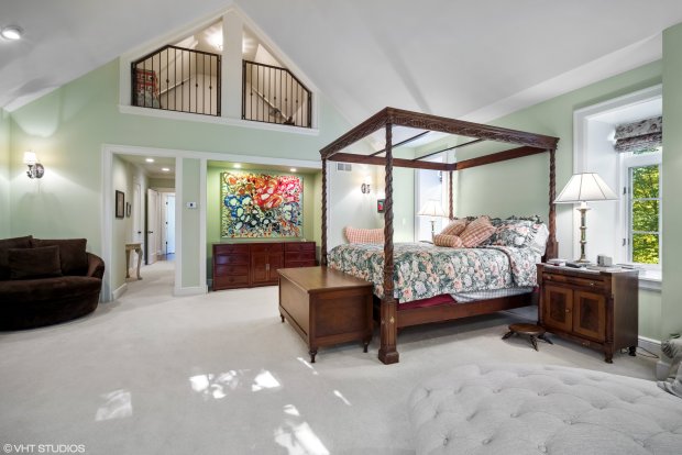 Highland Park 6-bedroom home with solarium: $2M- Original Credit: Diane Cojocaru/VHT Studios