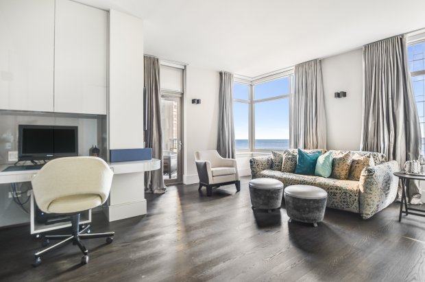 Streeterville 2-bedroom home with 2 private balconies: $1.8M- Original Credit: Jennifer Ames