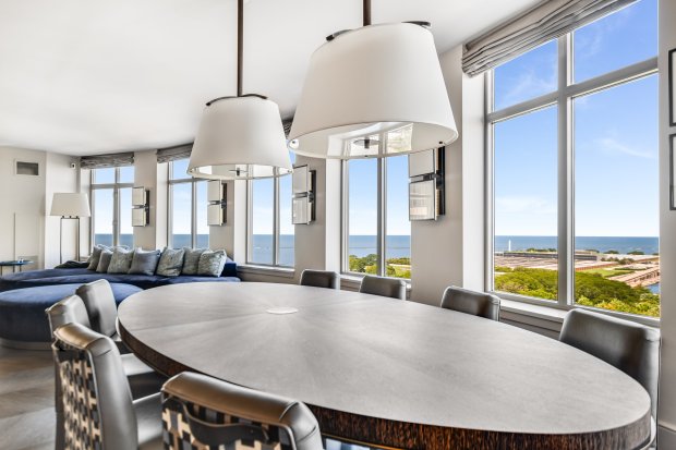 Streeterville 2-bedroom home with 2 private balconies: $1.8M- Original Credit: Jennifer Ames