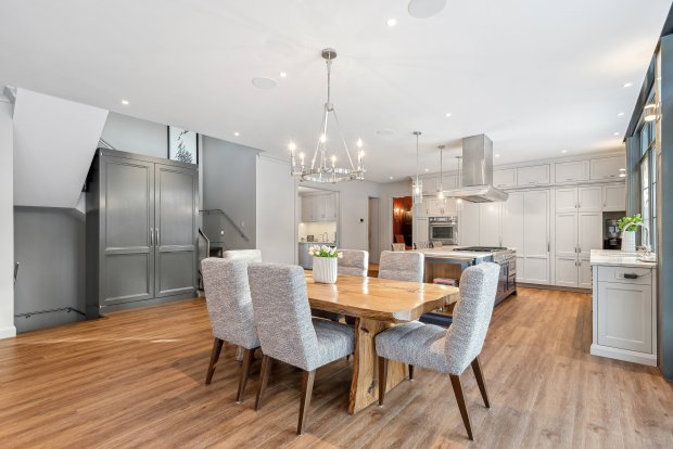 Wilmette 5-bedroom home with indoor golf range: $3.5M- Original Credit: VHT Studios