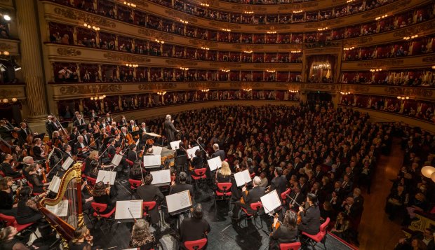 Chicago Symphony music director emeritus Riccardo Muti addresses the audience at Teatro alla Scala in Milan, Italy, on Jan. 27, 2024. Muti was music director at La Scala from 1986 to 2005, before his CSO tenure. (Todd Rosenberg)