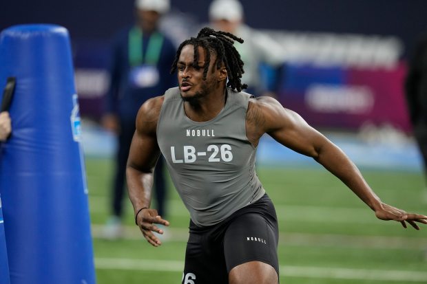 Alabama linebacker Dallas Turner runs a drill at the NFL scouting combine on Feb. 29, 2024, in Indianapolis. (AP Photo/Darron Cummings)