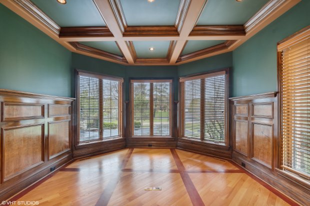 Highland Park 5-bedroom home with two-story foyer: $1.3M- Original Credit: Phil Goldman/VHT