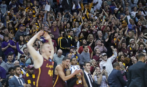 Loyola fans begin their celebration for a 78-62 win over Kansas State Wildcats in the Elite 8 on March 24, 2018. (John J. Kim/Chicago Tribune)