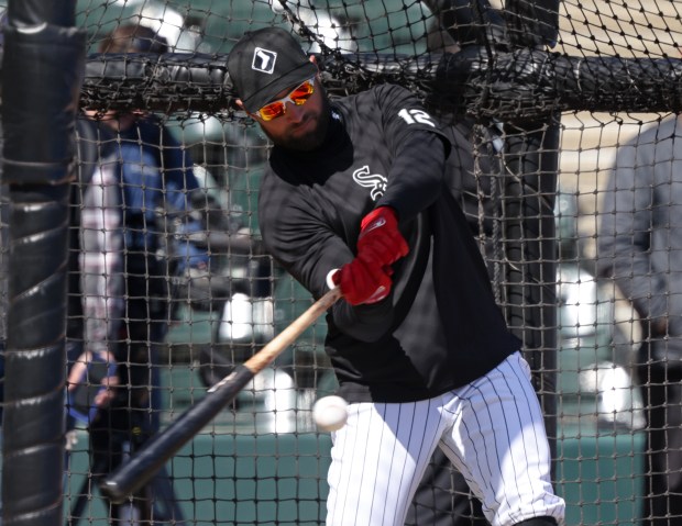 White Sox outfielder Kevin Pillar takes batting practice during a team workout March 27, 2024, at Guaranteed Rate Field. (John J. Kim/Chicago Tribune)