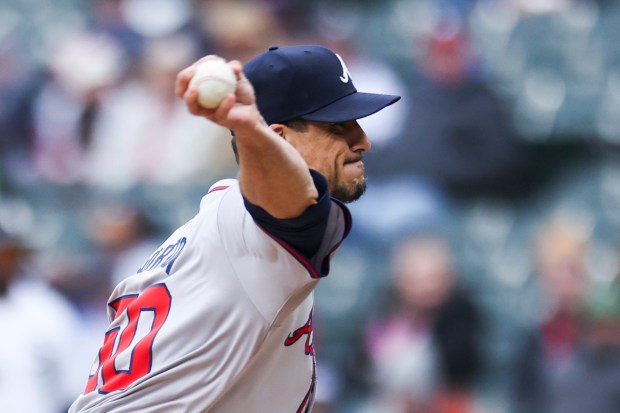 Atlanta Braves starting pitcher Charlie Morton (50) pitches during the first inning of the game against the Chicago White Sox at Guaranteed Rate Field in Chicago on April 1, 2024. (Eileen T. Meslar/Chicago Tribune)