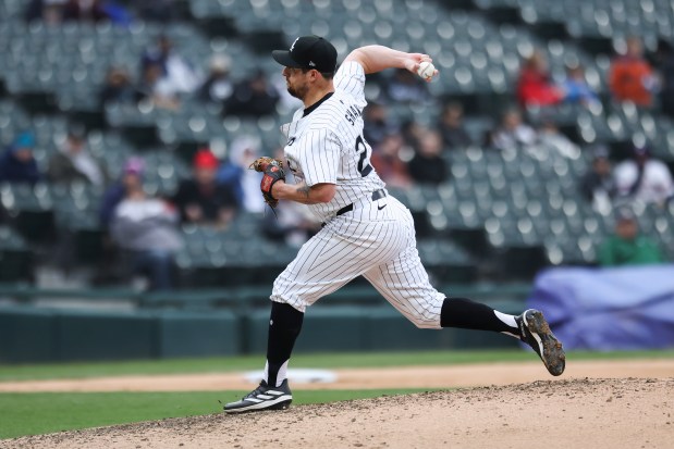 Chicago White Sox relief pitcher Bryan Shaw (27) pitches during the fifth inning of the game against the Atlanta Braves at Guaranteed Rate Field in Chicago on April 1, 2024. (Eileen T. Meslar/Chicago Tribune)