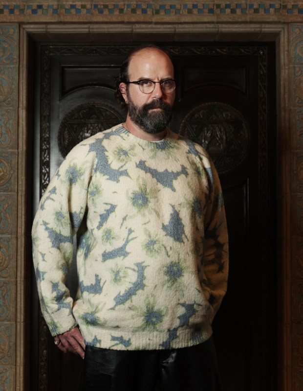 Actor and author Brett Gelman at Am Shalom in Glencoe. (John J. Kim/Chicago Tribune)