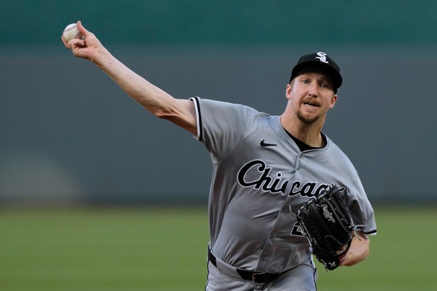 White Sox pitcher Erick Fedde throws during the first inning against the Royals on April, 5, 2024, in Kansas City, Mo. (AP Photo/Charlie Riedel)