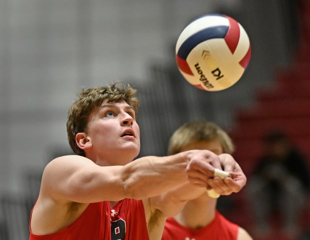 Barrington's Cole Hartke (19) during the 2nd game of Wednesday's match against New Trier, March 20, 2024. New Trier won the match, 25-19, 25-19. (Brian O'Mahoney for the Pioneer Press)