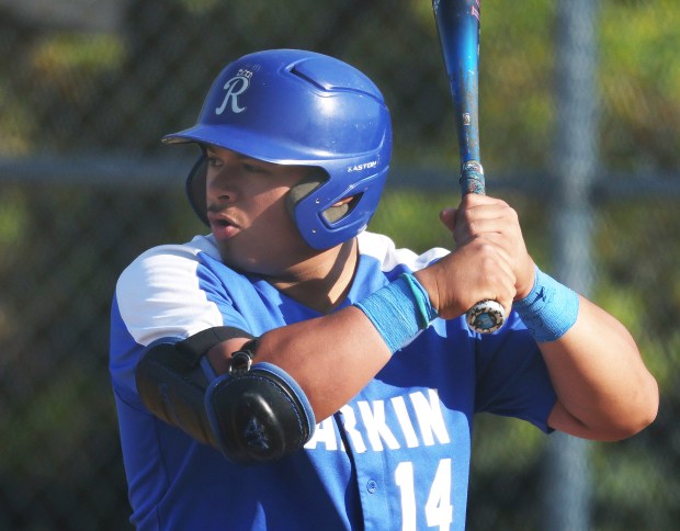 Larkin's Mikey Hernandez (14) looks for a pitch during an Upstate Eight conference game against Streamwood on Monday, May 6, 2024. Streamwood won, 9-5.H. Rick Bamman / For the Beacon-News