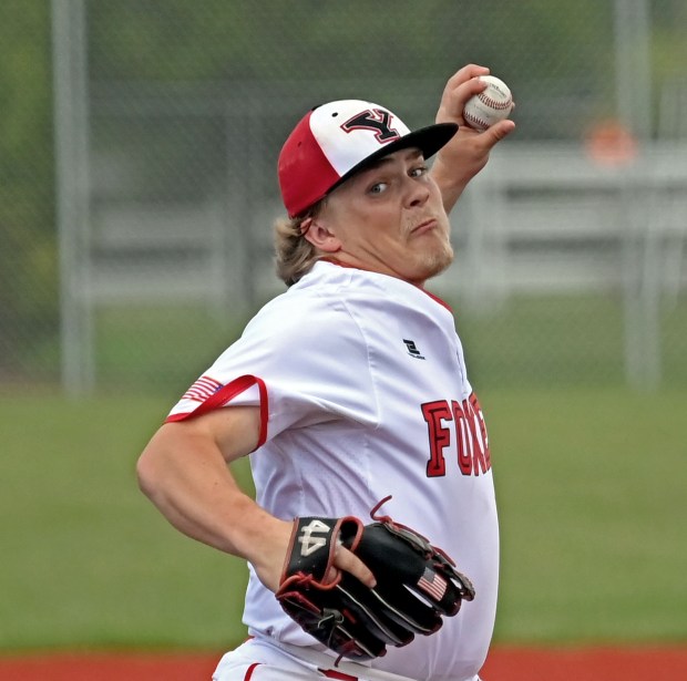 Yorkville's Kam Yearsley delivers a pitch to home. Yorkville defeated Oswego East, 8-3 in baseball, Tuesday, May 7, 2024, in Yorkville, Illinois. (Jon Langham/for the Beacon-News)