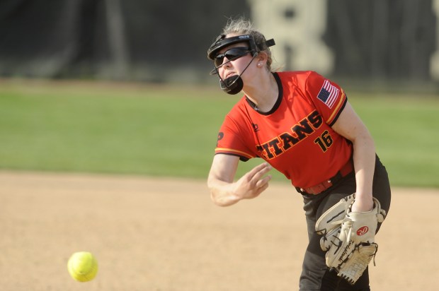 Tinley Park's Emily Korduplewski (16) delivers a pitch against Richards during a South Suburban Conference crossover in Oak Lawn on Thursday, May 11, 2023.