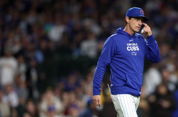 Cubs manager Craig Counsell walks back to the dugout after pulling starting pitcher Shota Imanaga in the 8th inning against the Padres at Wrigley Field in Chicago on May 7, 2024. (Chris Sweda/Chicago Tribune)
