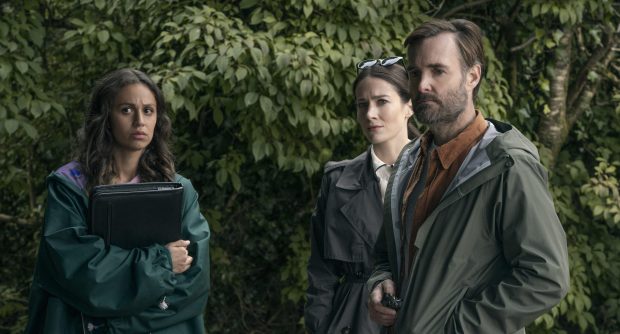 Robyn Cara as Emmy Sizergh, Siobhán Cullen as Dove and Will Forte as Gilbert Power in "Bodkin." (Enda Bowe/Netflix)