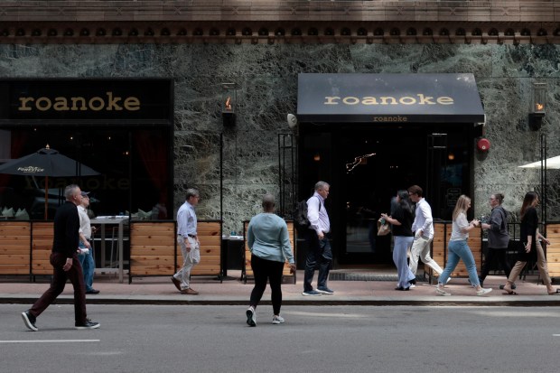 The Roanoke in downtown Chicago on May 2, 2024. (Antonio Perez/Chicago Tribune)