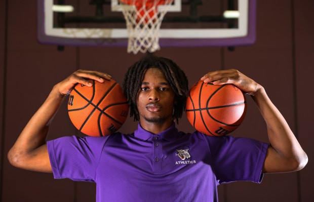 Morez Johnson Jr. of Thornton on May 1, 2024. Johnson is the 2024 Mr. Basketball of Illinois winner. (Chris Sweda/Chicago Tribune)