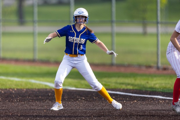 Sandburg's Grace Fuller takes a lead off of first against Homewood-Flossmoor during a Southwest Suburban game in Flossmoor on Thursday, May 16, 2024. (Vincent D. Johnson/for the Daily Southtown)