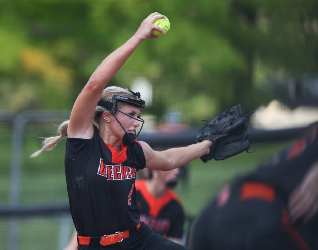 Beecher pitcher Ava Lorenzatti (4) throws during the Class 2A Joliet Catholic Regional at Lewis University in Romeoville on Saturday, May 18, 2024. (Trent Sprague/for the Daily Southtown)