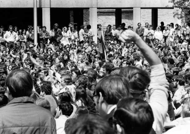 Northwestern University students, protesting against Vietnam War and the shooting of four Kent State University students, gather outside the Rebecca Crown center on the Evanston campus on May 7, 1970. (James O'Leary/Chicago Tribune)