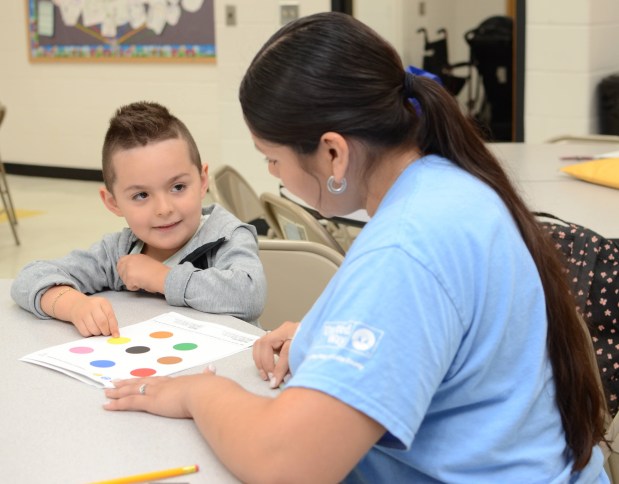 A student learns colors and what they are called. (Photo courtesy of United Way of Lake County)