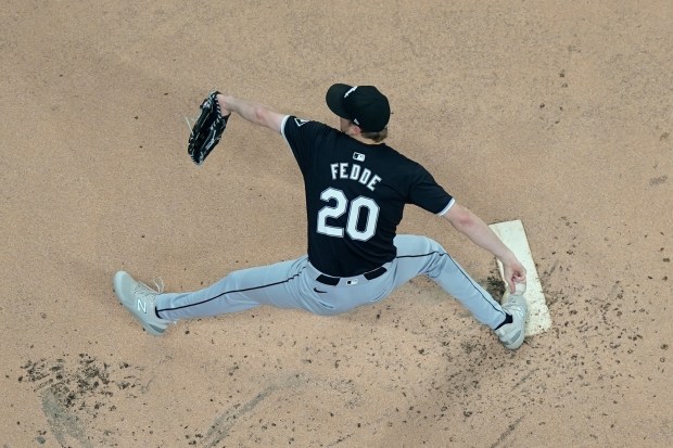 Chicago White Sox pitcher Erick Fedde throws during the first inning of a baseball game against the Milwaukee Brewers Friday, May 31, 2024, in Milwaukee. (AP Photo/Morry Gash)