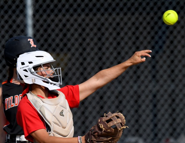 Mundelein defeated Libertyville 5-1 in the softball Class 4A Warren Sectional championship game, Friday, May 31, 2024 in Lincolnshire. (Rob Dicker/for the Lake New-Sun)