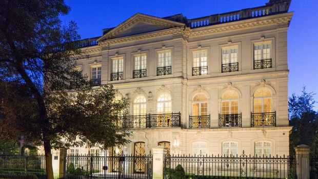 The six-bedroom limestone mansion in Lincoln Park belonging to United Automobile Insurance Company Chairman and CEO Richard Parrillo and his wife, Michaela, has been on the market since 2016, when the couple was seeking $50 million for it. The mansion recently found a buyer. (Homes.com/Midwest Real Estate Data)