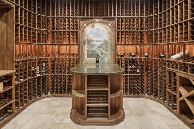 Barrington Hills 6-bedroom home with 1,200-bottle wine cellar: $4.5M (Mike Pickett/VHT)