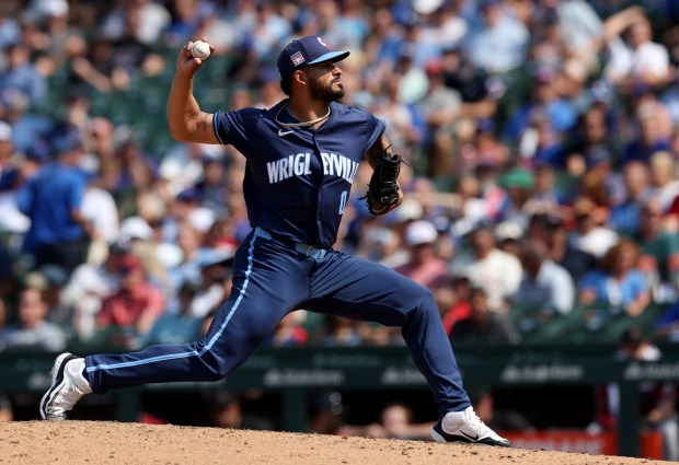 Cubs reliever Jesus Tinoco delivers to the Diamondbacks in the eighth inning on July 19, 2024, at Wrigley Field. (Chris Sweda/Chicago Tribune)