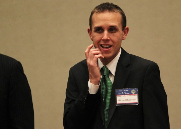 Michael Ruemmler at Chicago City Council chambers in 2012. (E. Jason Wambsgans/Chicago Tribune)