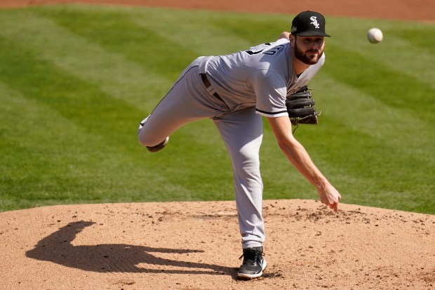 Chicago White Sox's Lucas Giolito pitches against the Oakland Athletics during the first inning of Game 1 of an American League wild-card baseball series Tuesday, Sept. 29, 2020, in Oakland, Calif. (AP Photo/Eric Risberg)