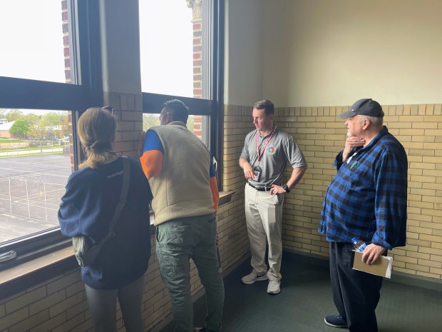 Park Ridge-Niles District 64 Superintendent Ben Collins leads a community engagement event at Lincoln Middle School.(Richard Requena, Pioneer Press)