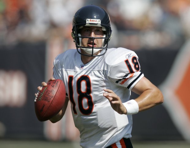 Bears quarterback Kyle Orton looks for a receiver during a 38-6 victory over the Lions on Sept. 18, 2005, at Soldier Field. (Jim Prisching/Chicago Tribune)