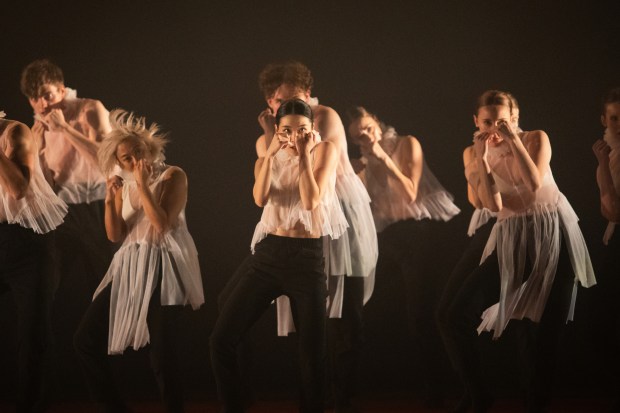 "Kiss." by Para.Mar Dance Theatre. (Provided by Para.Mar)