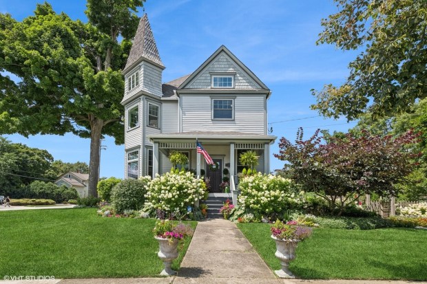 A four-bedroom, 4,197-square-foot vintage and prominently located Palatine home that has been the subject of a couple's popular Instagram account sold on Aug. 23 for $950,000. (Jennie Lussow)