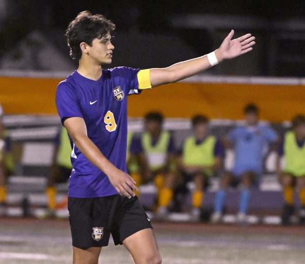 Wauconda's Freddy Barnshaw, left, directs his teammates during a game against Grayslake North in Wauconda on Thursday, Sept. 26, 2024. (Michael Schmidt / News-Sun)