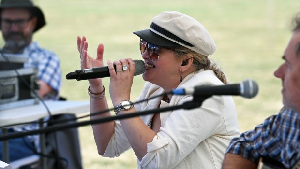 From left, Iva and Vasko Stankovic of Round Lake Beach, operators of Stankovic Music Learning Center of Mundelein, perform at the 13th Mundelein Arts Festival, an annual juried festival on Sept. 7, 2024 in Mundelein. (Karie Angell Luc/Pioneer Press)