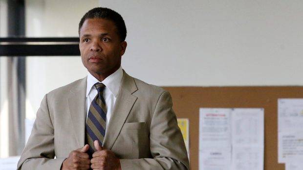 Jesse Jackson Jr. arrives at the Daley Center courthouse for his divorce hearing in Chicago, April 28, 2017. (Antonio Perez/Chicago Tribune)