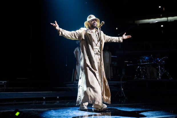 Maxwell performs during a concert, Oct. 10, 2024, at the United Center in Chicago. (Vincent Alban / for the Chicago Tribune)