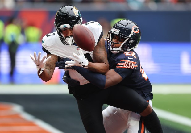 Bears safety Elijah Hicks breaks up a pass intended for Jaguars wide receiver Gabe Davis in the first quarter at Tottenham Hotspur Stadium in London on Oct. 13, 2024. (Chris Sweda/Chicago Tribune)