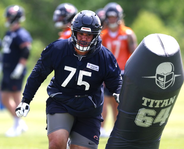 Bears offensive tackle Larry Borom participates in organized team activities at Halas Hall in Lake Forest on May 31, 2024. (Chris Sweda/Chicago Tribune)