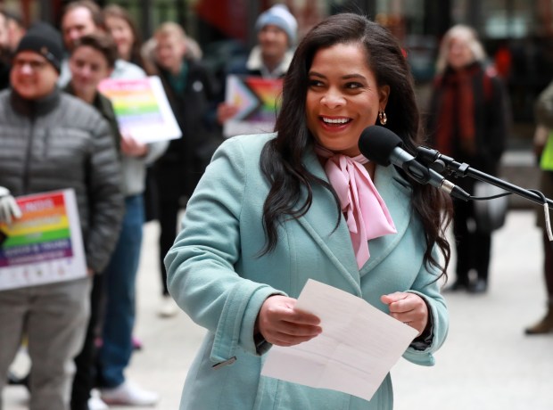 Precious Brady-Davis speaks at a rally at Federal Plaza in Chicago on April 27, 2022. (Chris Sweda/Chicago Tribune)