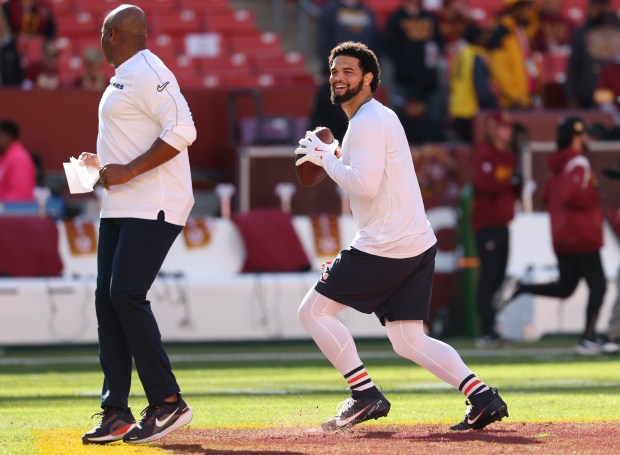 Chicago Bears quarterback Caleb Williams warms up to face the Washington Commanders at Northwest Stadium in Landover, Maryland. (Brian Cassella/Chicago Tribune)