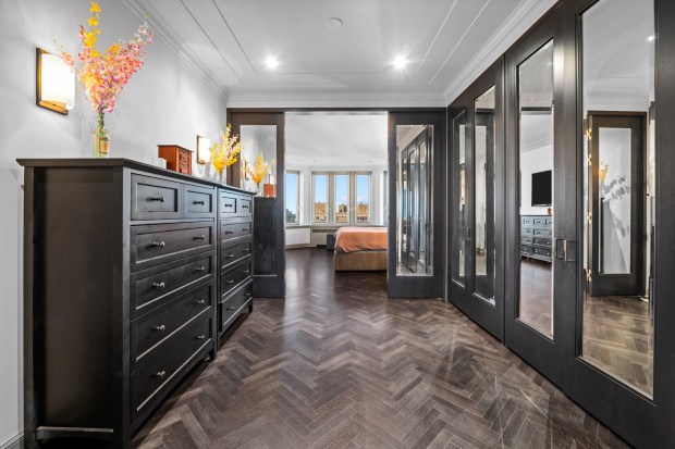 This three-bedroom condo at 421 W. Melrose St., Unit 19C, in Chicago comes with a private elevator. (Raindrop Media)